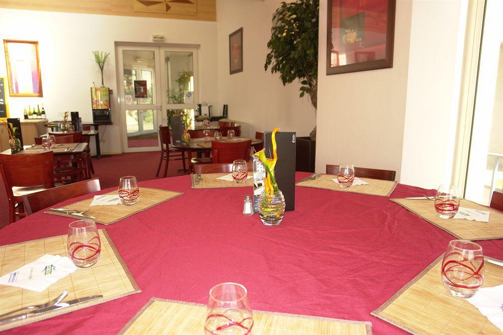 Brit Hotel Orleans St Jean De Braye - L'Antares Saint Jean de Braye Bagian luar foto