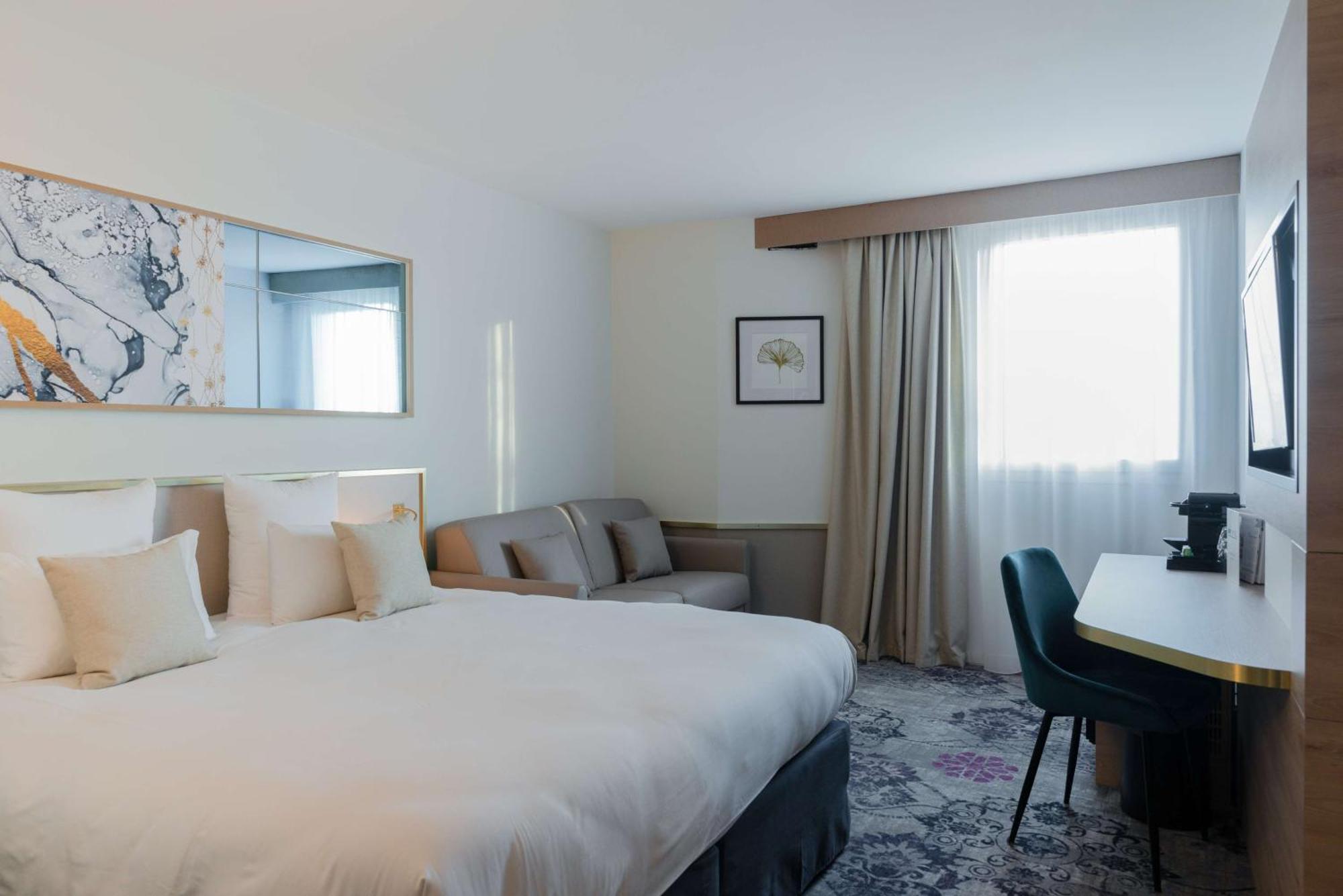 Brit Hotel Orleans St Jean De Braye - L'Antares Saint Jean de Braye Bagian luar foto