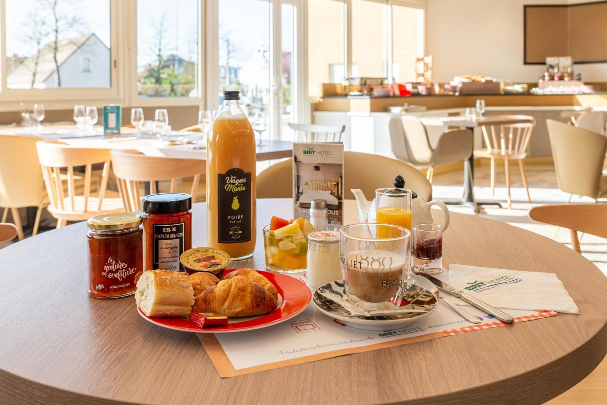 Brit Hotel Orleans St Jean De Braye - L'Antares Saint Jean de Braye Bagian luar foto