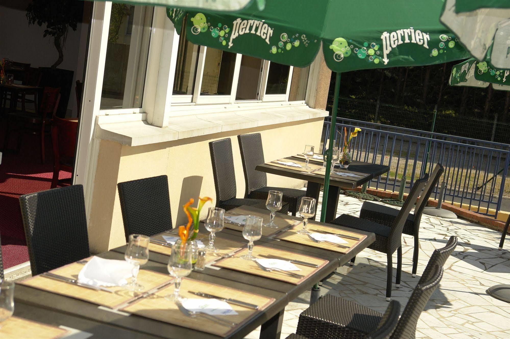 Brit Hotel Orleans St Jean De Braye - L'Antares Saint Jean de Braye Bagian luar foto